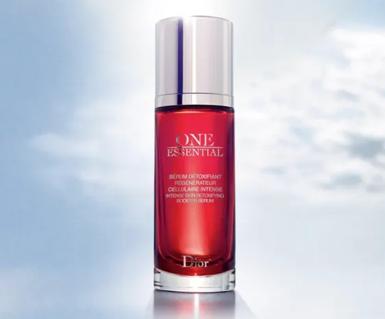 Лаборатория Dior обновила формулу сыворотки One Essential