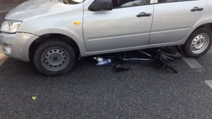 В Алматы автомобиль сбил велосипедиста