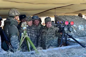 Министру обороны РК показали нестандартные формы ведения боевых действий. ФОТО