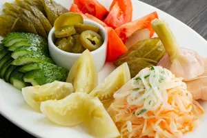 Как ферментированные продукты замедляют старение – гастроэнтеролог