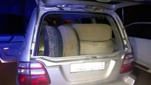 В Алматы задержаны молодые люди, «разувавшие» по ночам припаркованные автомобили (ФОТО)