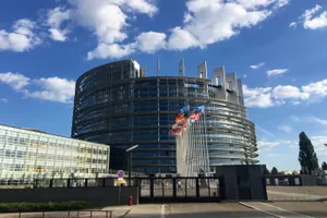 Парламент ЕС закрыт из-за коронавируса в Страсбурге