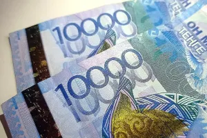 Обращение купюр номиналом 10 тысяч тенге продлевается до июня 2027 года