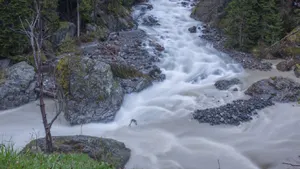 О подъеме уровней рек в связи с осадками предупредили алматинцев