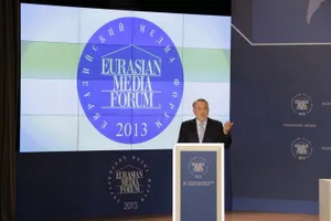 Назарбаев: Развитие Интернета не повлечет исчезновение газет