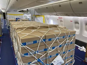 Два самолета с лекарствами прибыли из России в Казахстан