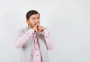 Біз өзіміз қорлық пен сөгісті насихаттаймыз – мажилис депутаты