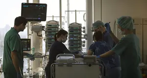 Скончался пилот вертолета, потерпевшего крушение в ЮКО