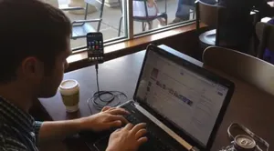 Смартфоны научили летать!