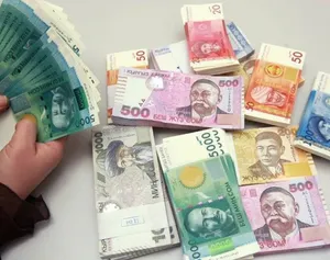 Кыргызстан накрыла вторая волна девальвации