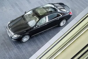 Mercedes-Benz представил первую модель возрожденного Maybach