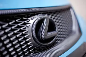 Lexus выпустит большой кроссовер с тремя рядами сидений