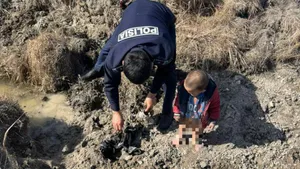 Трехлетний ребенок заблудился в степи в области Абай