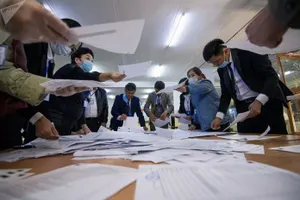 Какие партии прошли в парламент Кыргызстана