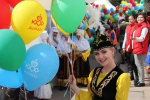 Южная столица встречает Наурыз теплотой улыбок и весеннего солнца (ФОТО, ВИДЕО)