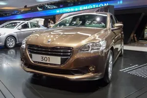 Универсальных полицейских посадят на казахстанские PeugeotЭксклюзив