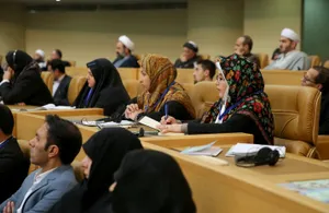 Введения халяльных кредитов на образование добиваются мусульмане Англии