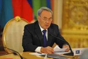 Назарбаев поручил местным властям активнее разъяснять земельную реформу