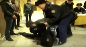 В Алматы растет сопротивление граждан полицейским