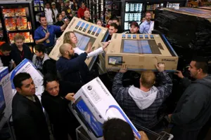 «Черная пятница» в США (ВИДЕО)