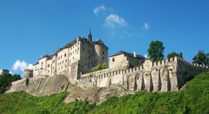 Bloomberg: замки в Чехии стоят дешевле квартир на Манхэттене