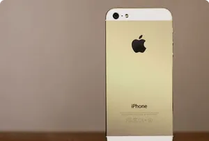 IPhone 5S засияет «золотом»