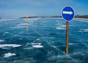 Открыли ледовую переправу через Бухтарминское водохранилище