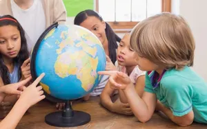 Падение рождаемости в современном мире объяснили жадностью