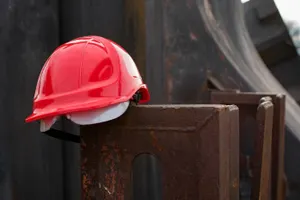 Обрушение кровли фабрики произошло в Жамбылской области