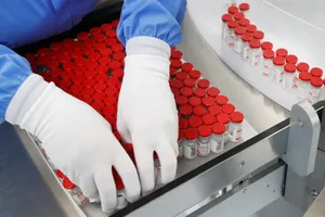 В вакцине от COVID-19 содержится вирус Эбола — фейк