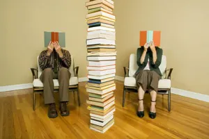 Книга зарубежных писателей-казахов показали в Астане