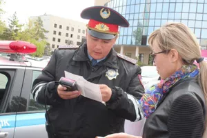 В Астане появились «полицейские-кассиры»