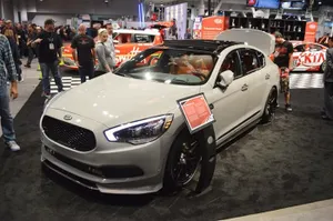 SEMA 2014: Kia представила 650-сильный седан K900