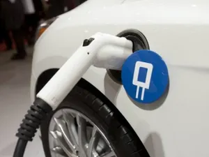 Электромобили будут заряжаться за 12 минут