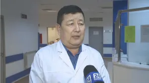 Врач из Актау спас женщину на борту самолета