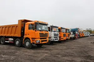 В Алматы грузовик упал в Большой алматинский канал