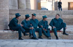 Официально отказались от милиции в Узбекистане