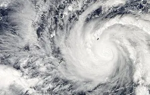 Тайфун «Хагупит» обрушился на город Таклобан