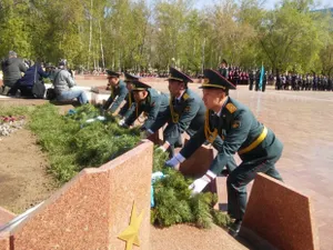 Более трех тысяч павлодарцев участвовали в шествии «Бессмертный полк»