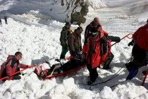 Турист погиб при сходе лавины в горах ВКО