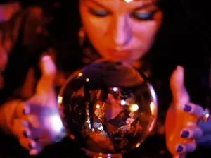 60-летняя павлодарка стала жертвой неизвестных экстрасенсов