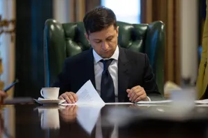 Указ Зеленского о роспуске Верховной рады вступил в силу