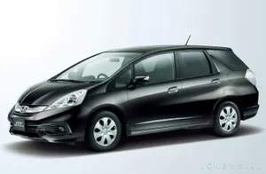 «Хонда» освежила внешность универсала Fit Shuttle. Фото