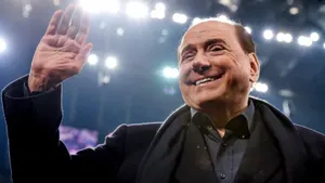 Берлускони получил миллионы евро в наследство от своей секретарши