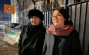 Журналистер Ботагоз Омарованы қолдады