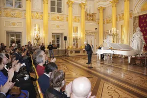 Казахстанские артисты выступили на посольском вечере в Царицыно