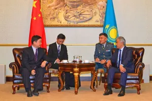 Имангали Тасмагамбетов встретился с министром обороны КНР