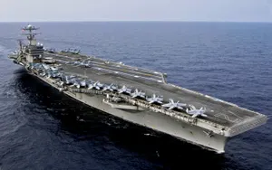 США направляют авианосную группу к берегам Ирана
