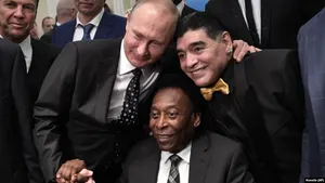 Пеле призвал Путина остановить войну в Украине