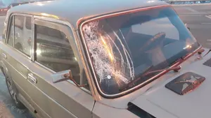 В Алматы на мосту на Рыскулова сбит рабочий